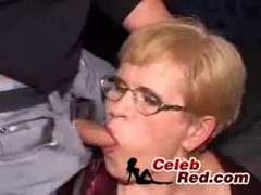 Deutsche Oma im Sandwich gevögelt (2)