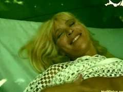 outdoor blowjob von der oma (10)